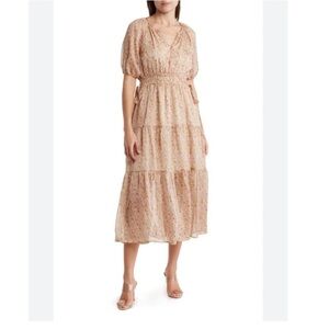 ASTR LORAL PRINT TIERED RUFFLE DRESS IN CREAM MAUVE DITSY SIZE LARGE